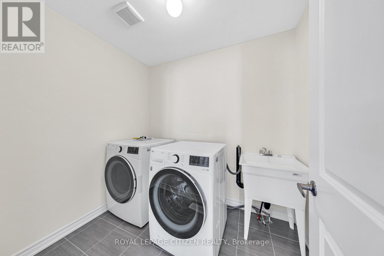 1151 Skyridge Boulevard, Pickering, Ontario  L1X 0M4 - Photo 39 - E12420998