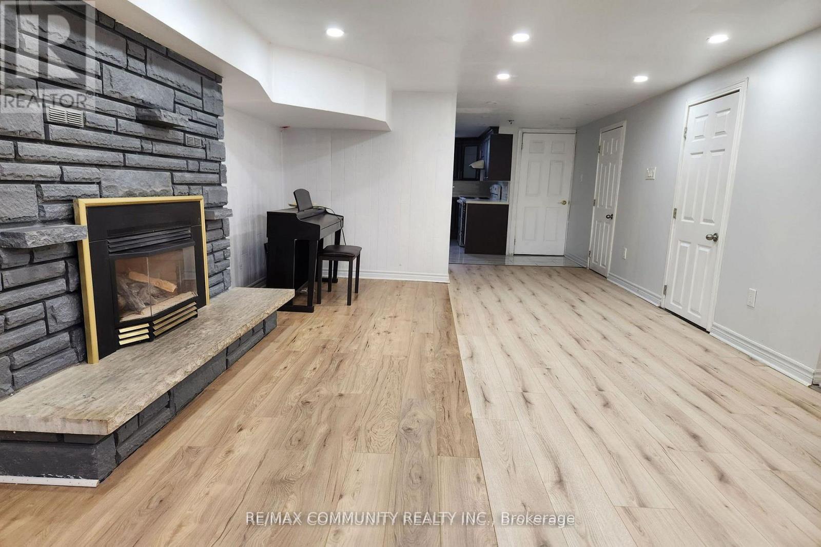 Bsmt - 315 Rossland Road W, Whitby (Williamsburg), Ontario  L1N 3H8 - Photo 4 - E12421002