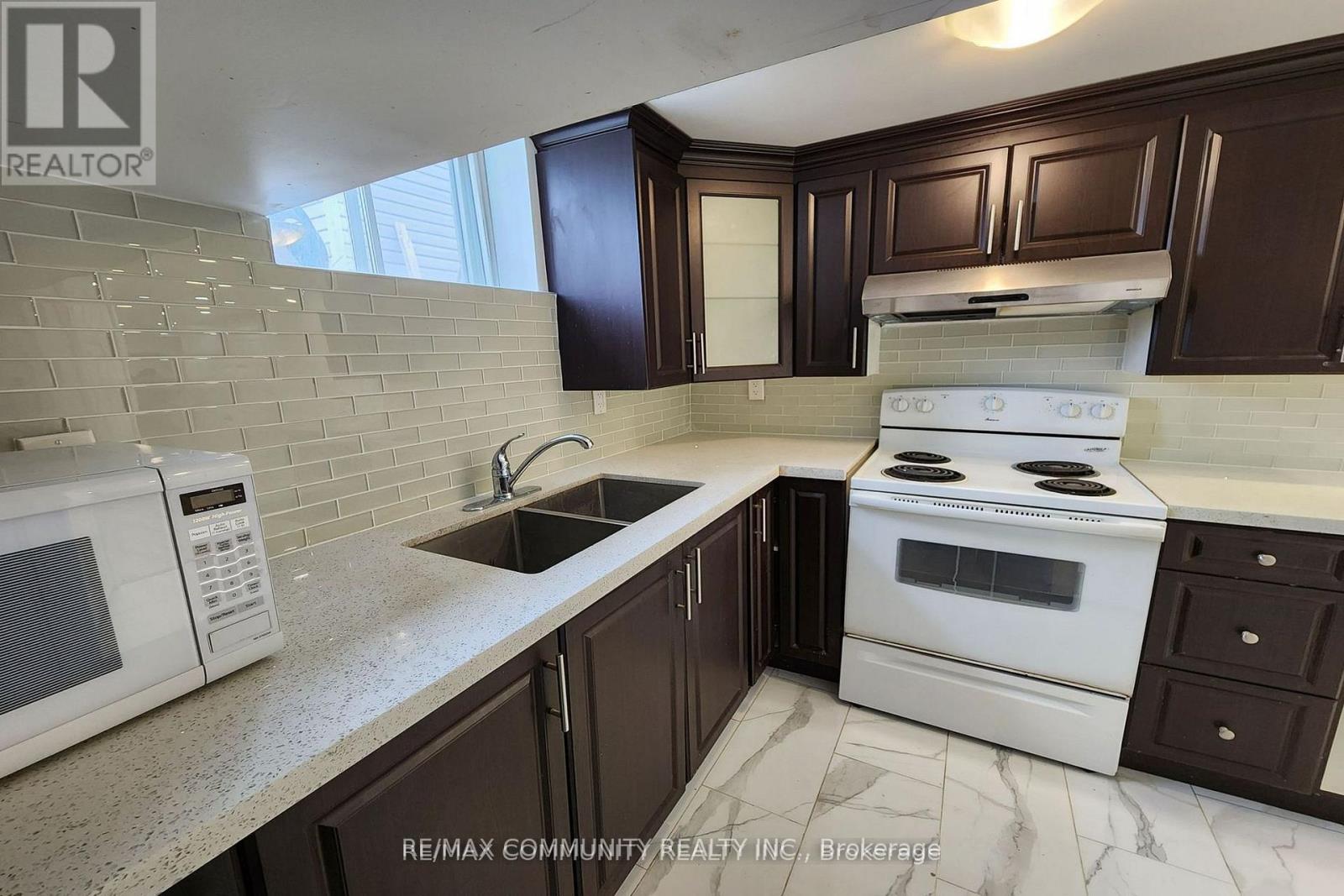 Bsmt - 315 Rossland Road W, Whitby (Williamsburg), Ontario  L1N 3H8 - Photo 7 - E12421002