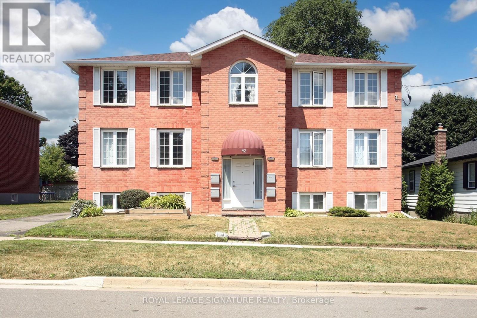 #4 - 42 Tecumseh Avenue, Oshawa, Ontario  L1G 3N4 - Photo 1 - E12421117