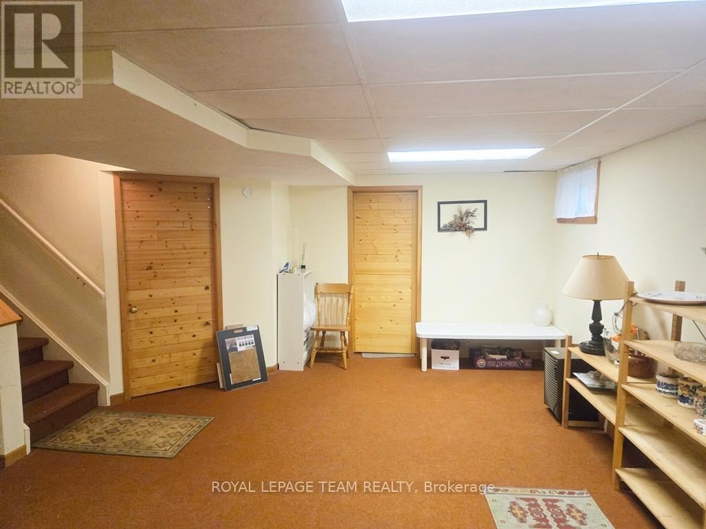 18 Diceman Crescent, Ottawa, Ontario  K1B 3Y3 - Photo 22 - X12421197