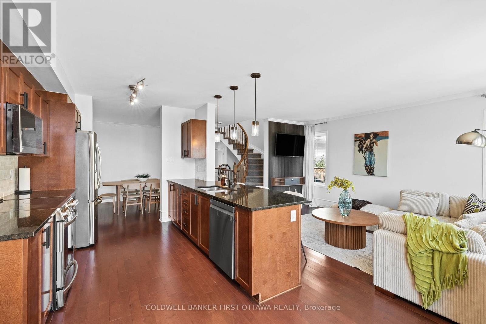638 Pepperville Crescent, Ottawa, Ontario  K2M 0E8 - Photo 12 - X12421204
