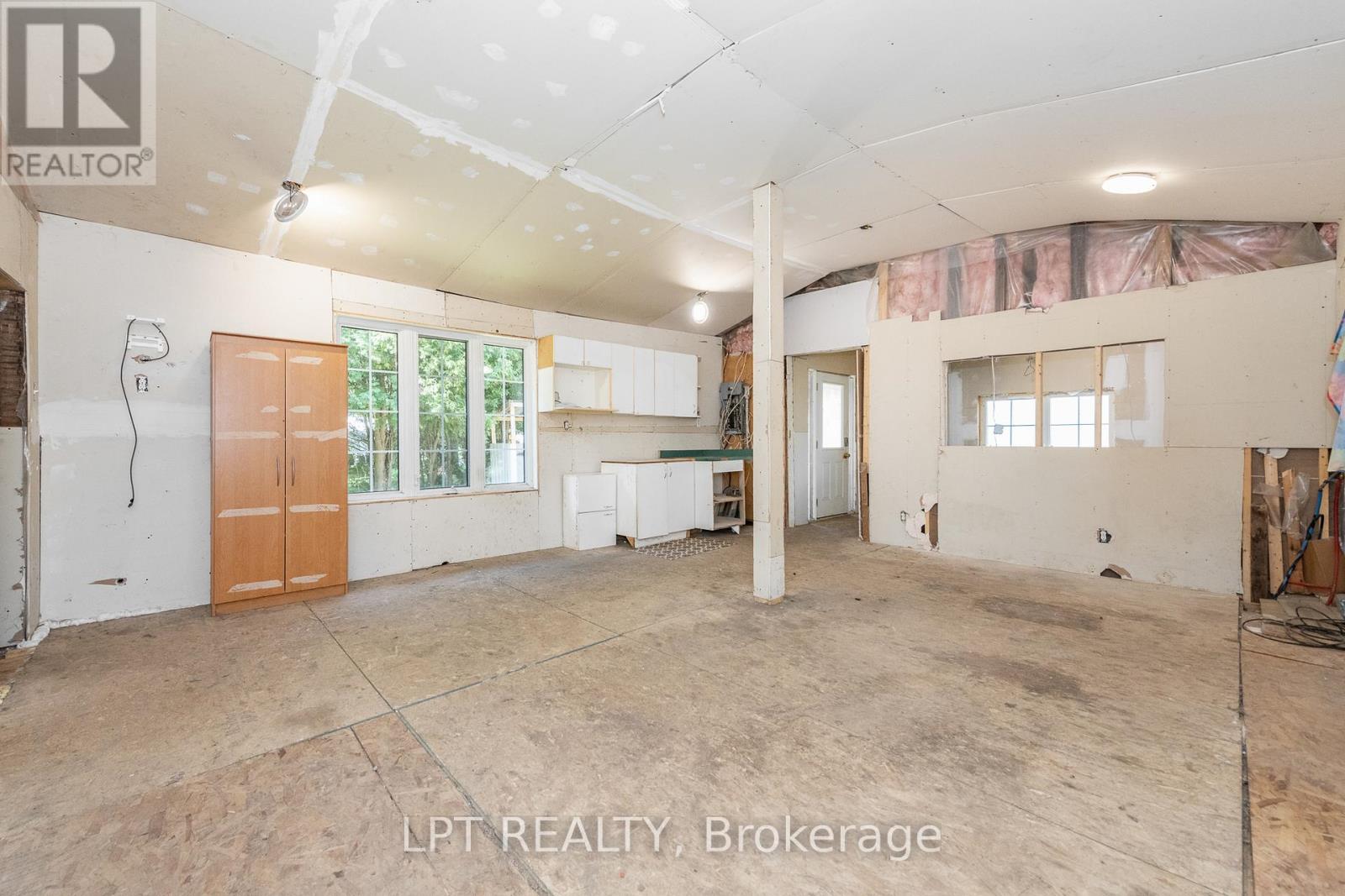 7 Broadway Street, North Grenville, Ontario  K0G 1J0 - Photo 14 - X12421208