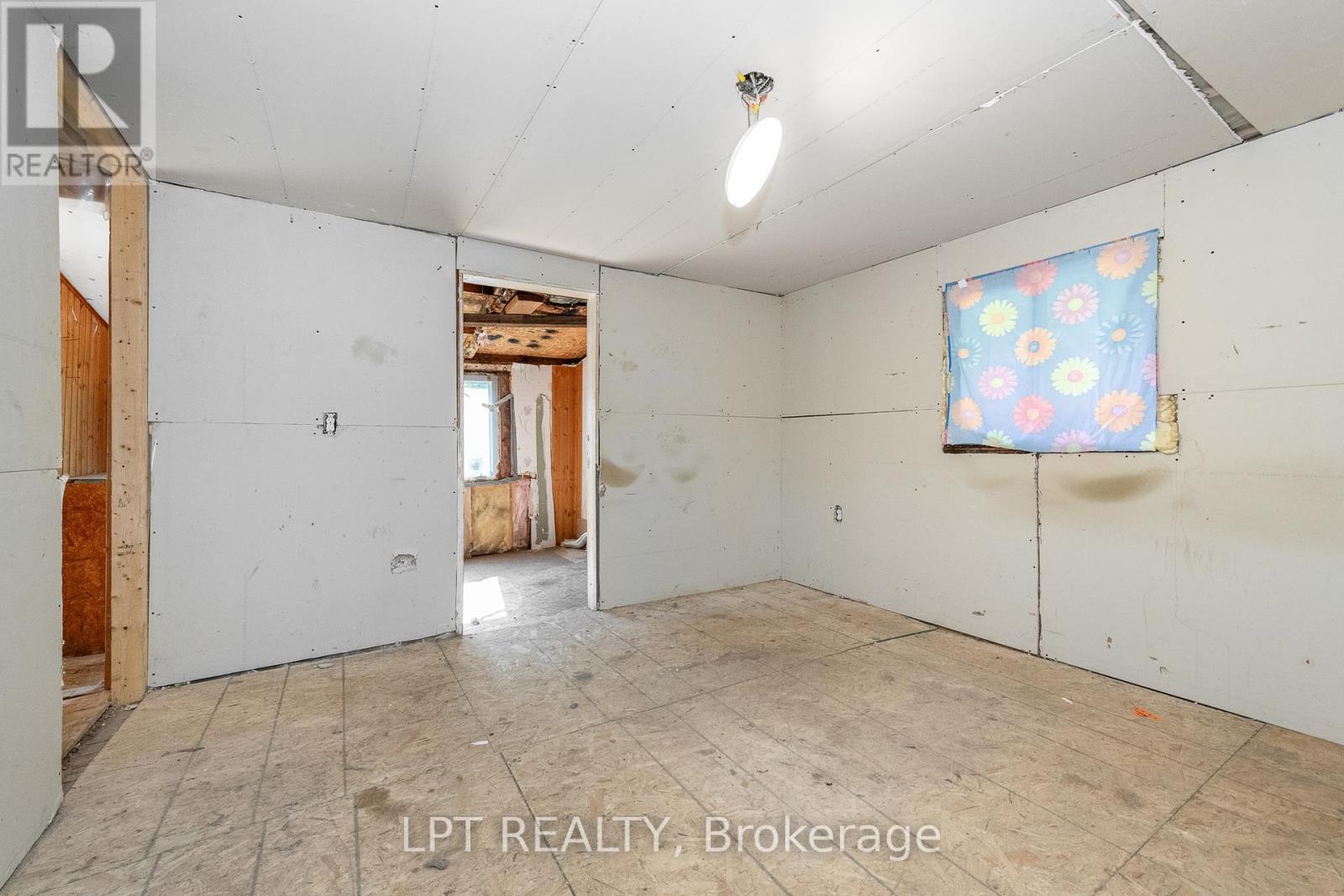 7 Broadway Street, North Grenville, Ontario  K0G 1J0 - Photo 16 - X12421208