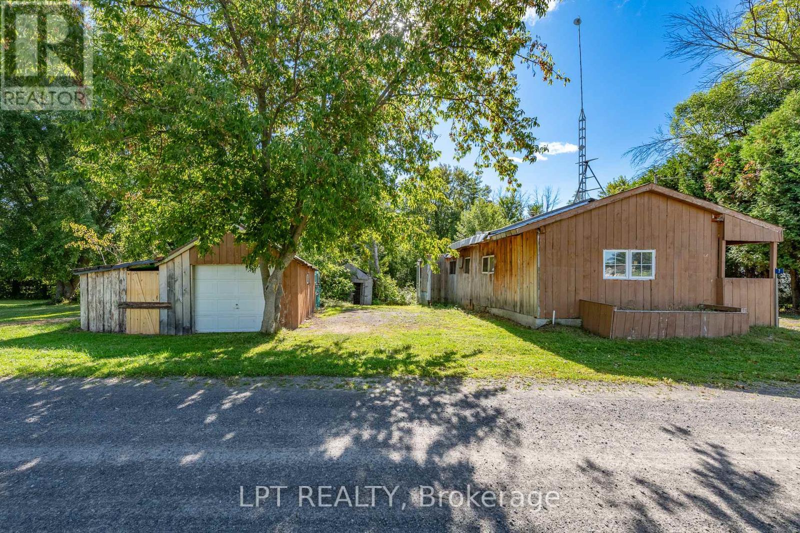 7 Broadway Street, North Grenville, Ontario  K0G 1J0 - Photo 6 - X12421208