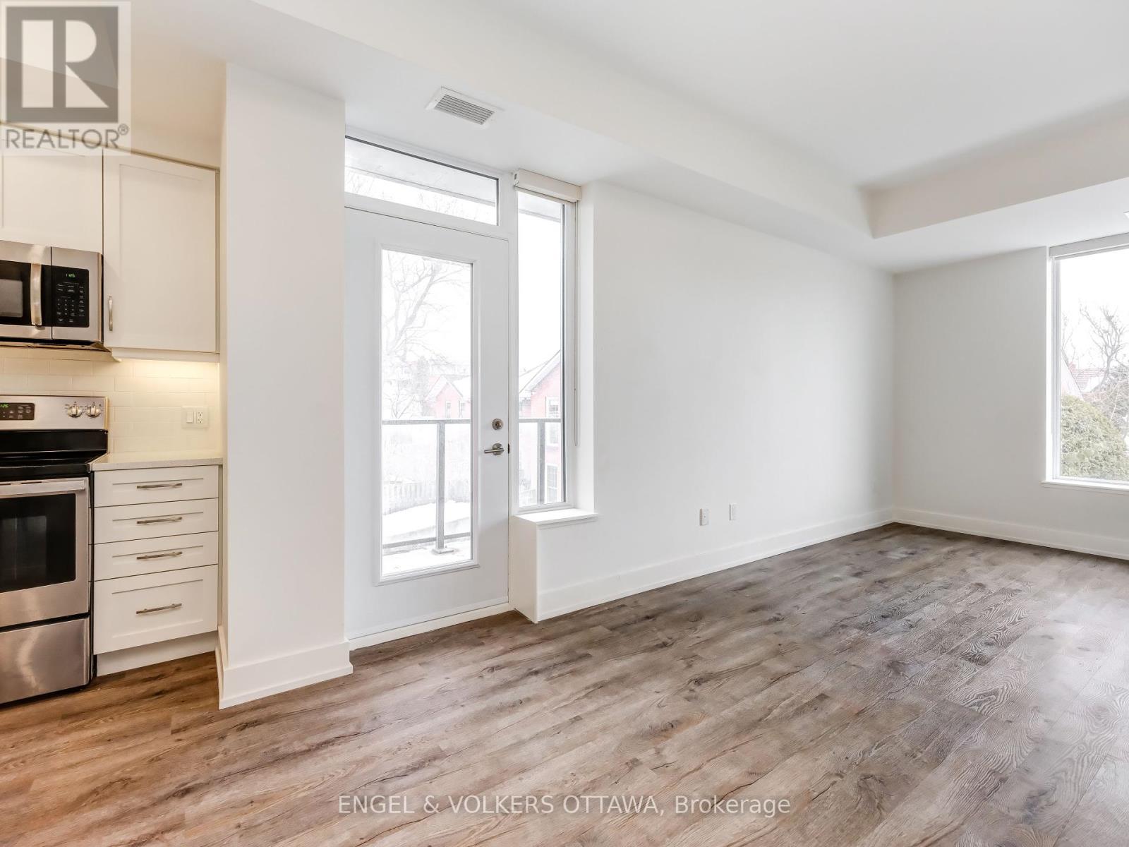 307 - 280 Crichton Street, Ottawa, Ontario  K1M 1W4 - Photo 10 - X12421241