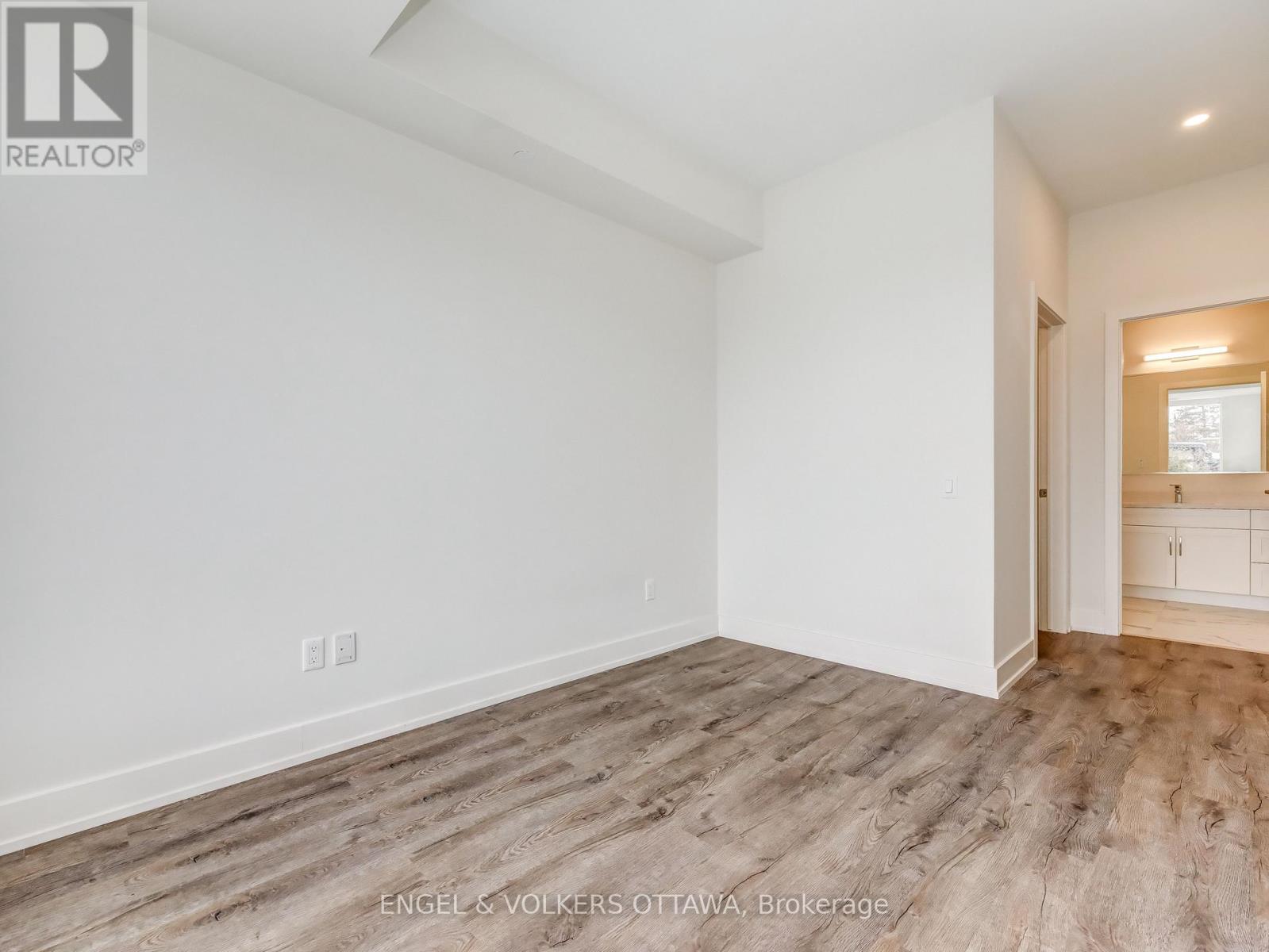 307 - 280 Crichton Street, Ottawa, Ontario  K1M 1W4 - Photo 17 - X12421241