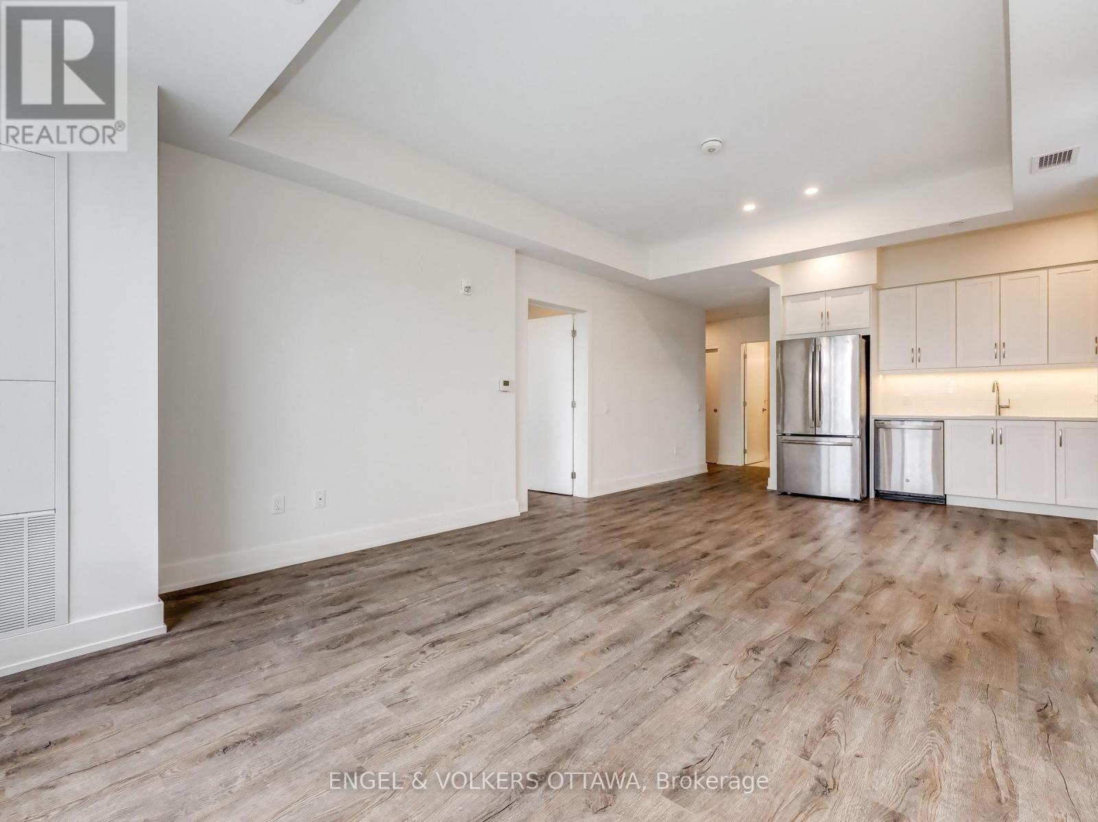 307 - 280 Crichton Street, Ottawa, Ontario  K1M 1W4 - Photo 9 - X12421241