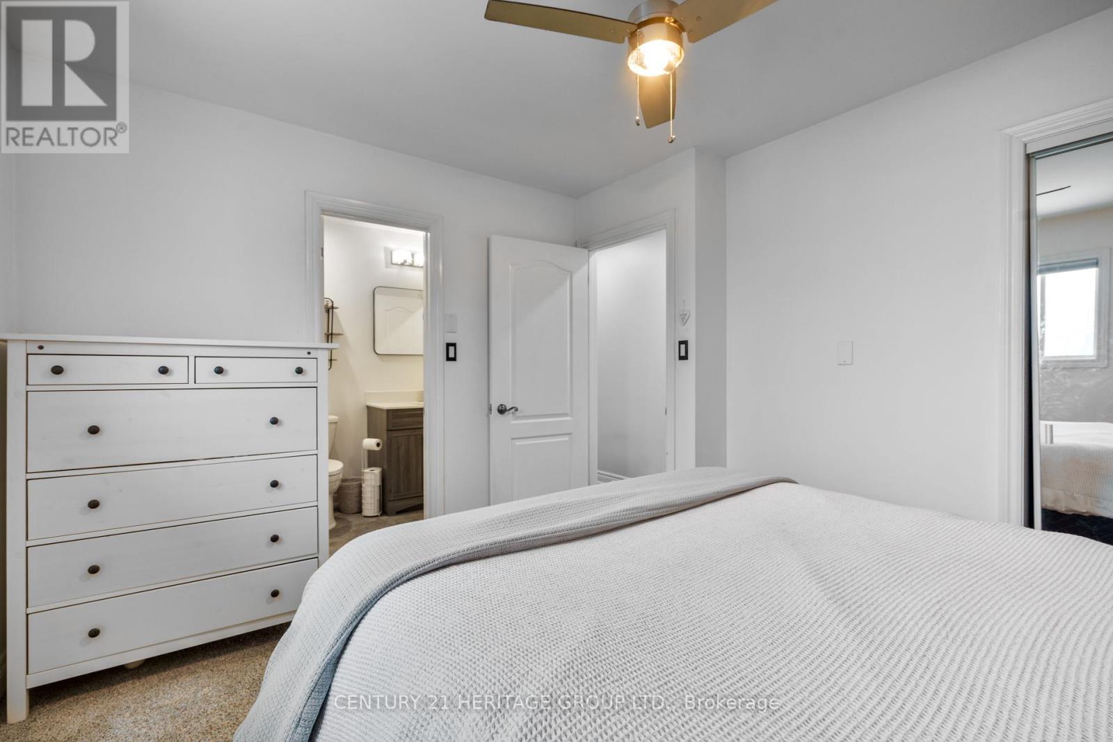 10 Hawkins Street, Georgina, Ontario  L0E 1R0 - Photo 21 - N12421095