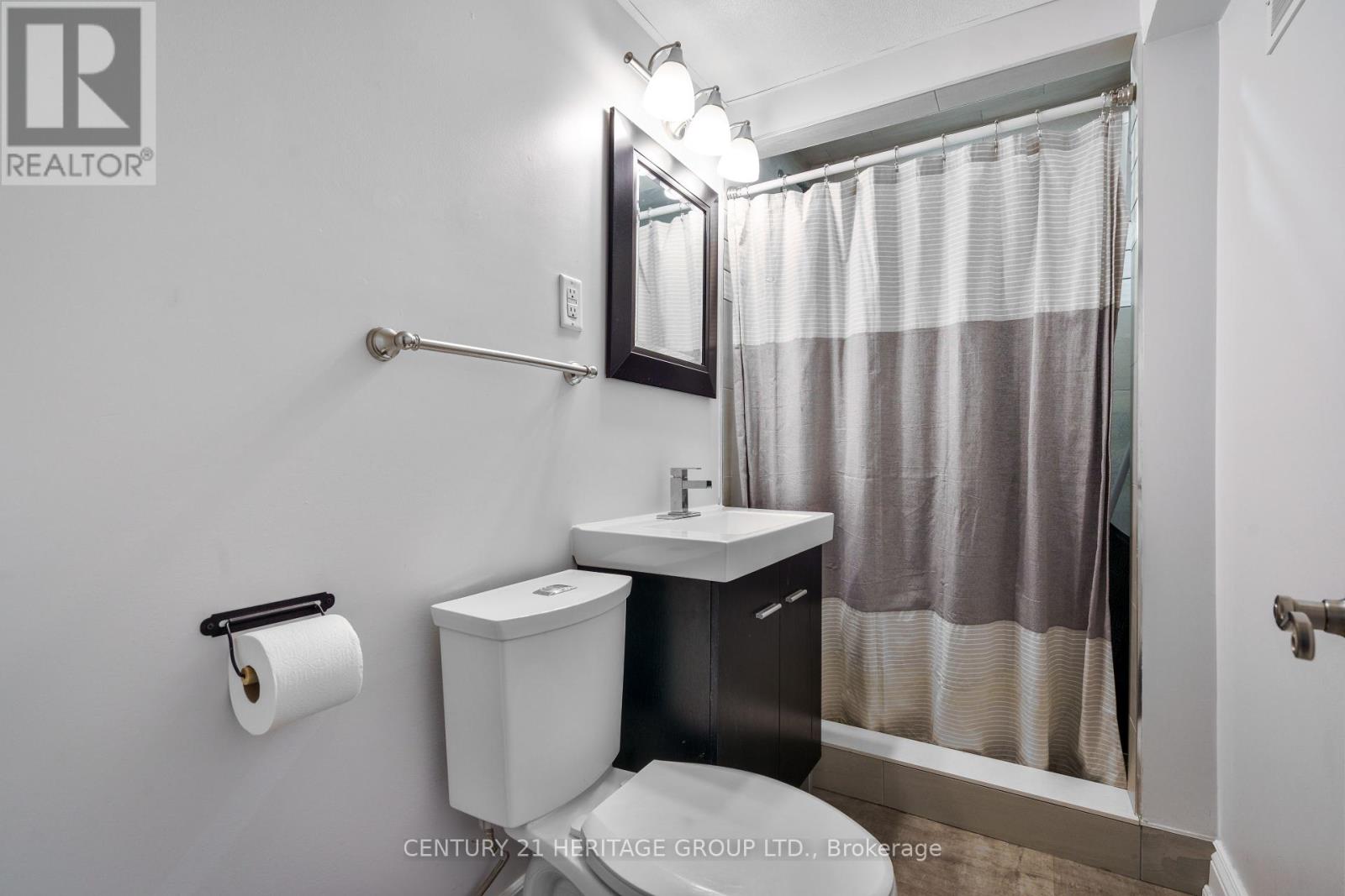 10 Hawkins Street, Georgina, Ontario  L0E 1R0 - Photo 28 - N12421095