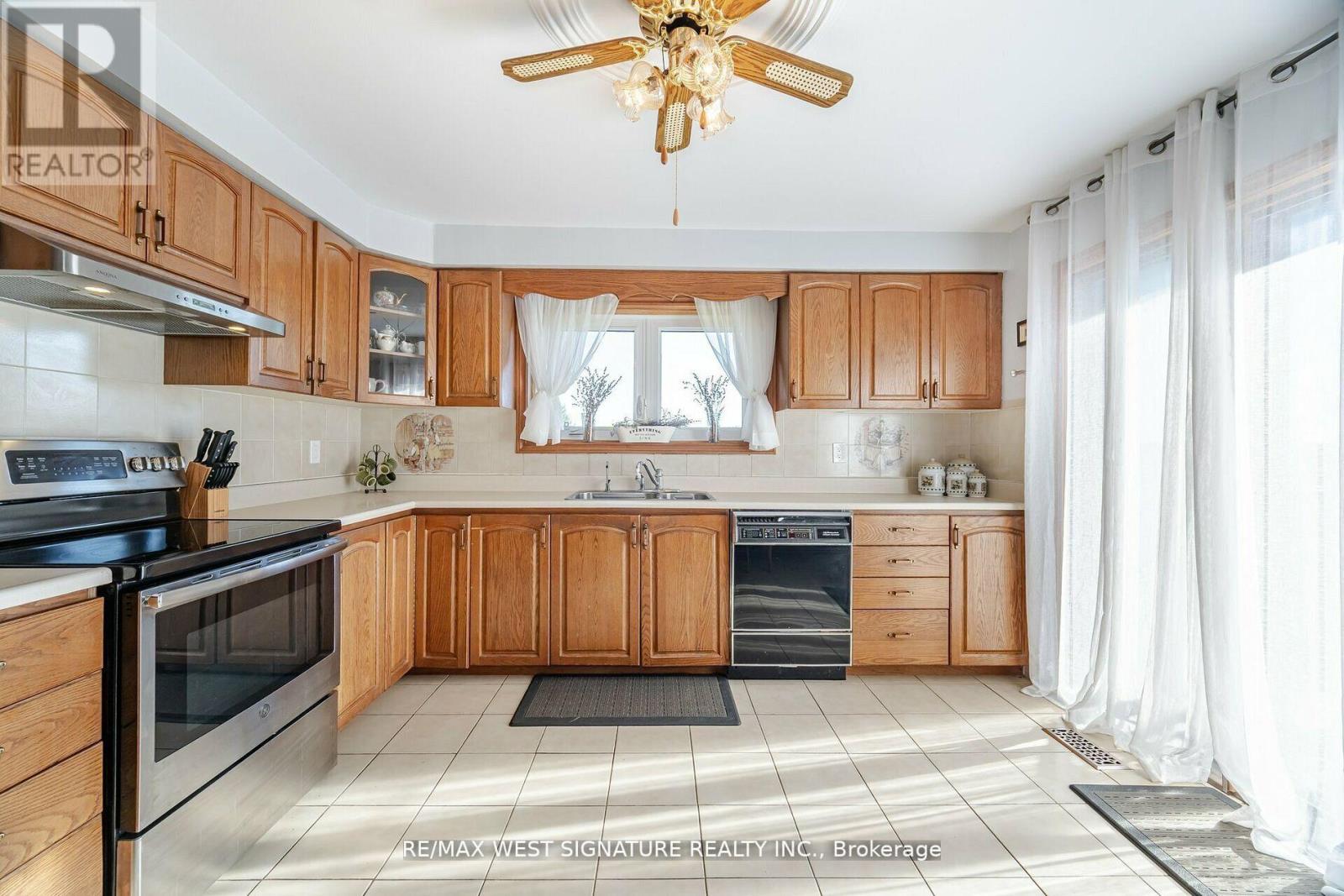 13485 8th Concession, King, Ontario  L7B 1K4 - Photo 15 - N12421100