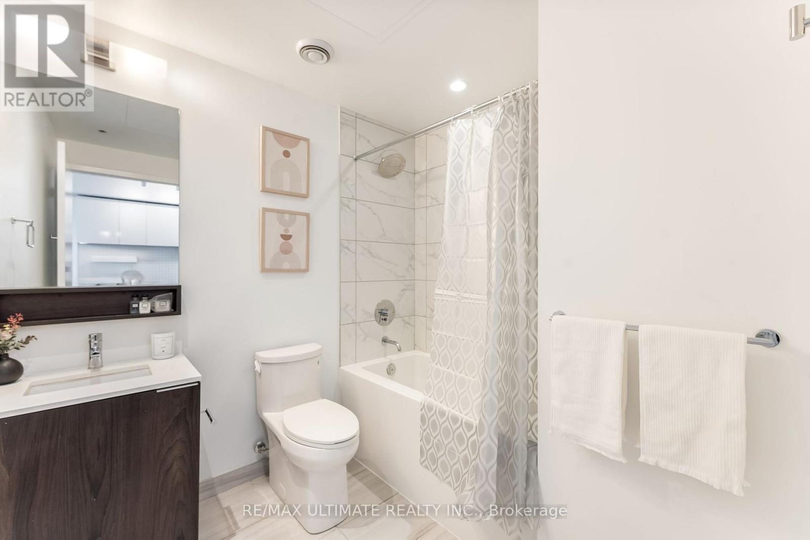 4801 - 950 Portage Parkway, Vaughan, Ontario  L4K 0J7 - Photo 18 - N12421124