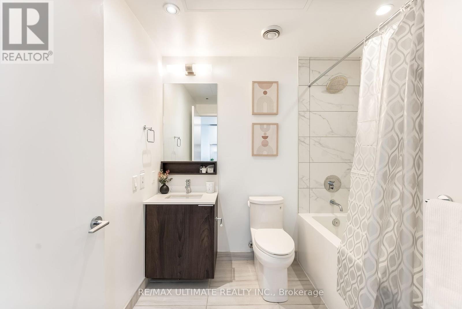 4801 - 950 Portage Parkway, Vaughan, Ontario  L4K 0J7 - Photo 19 - N12421124