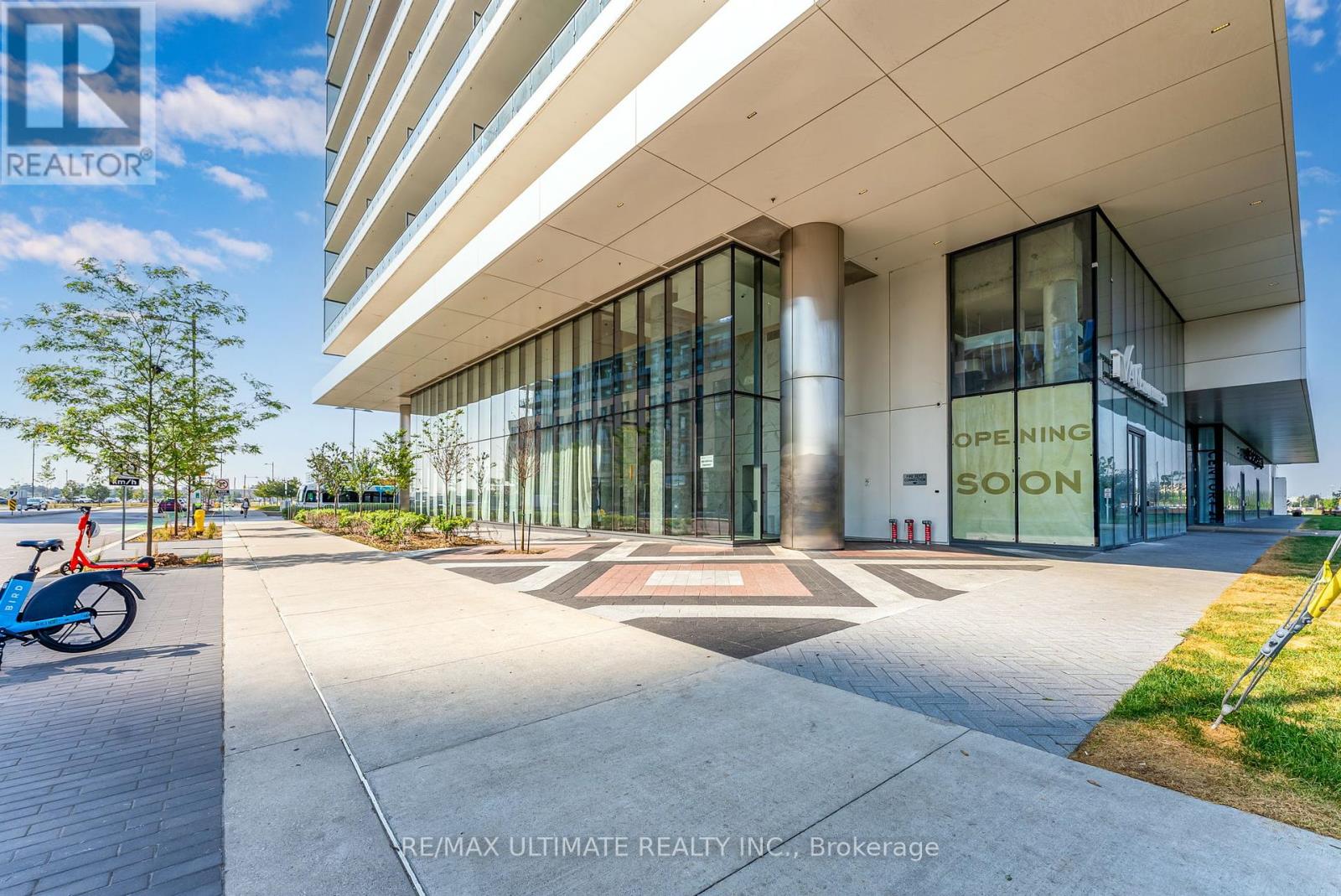 4801 - 950 Portage Parkway, Vaughan, Ontario  L4K 0J7 - Photo 2 - N12421124