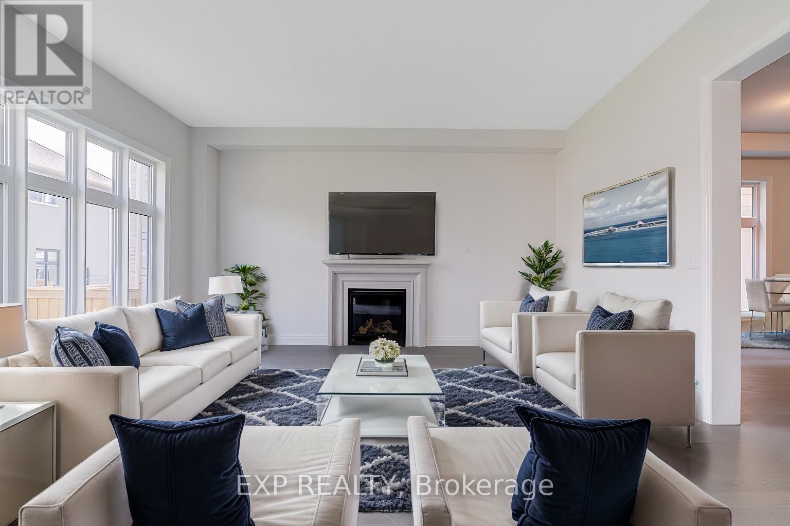 40 Joiner Circle, Whitchurch-Stouffville (Ballantrae), Ontario  L4A 7X4 - Photo 13 - N12421162