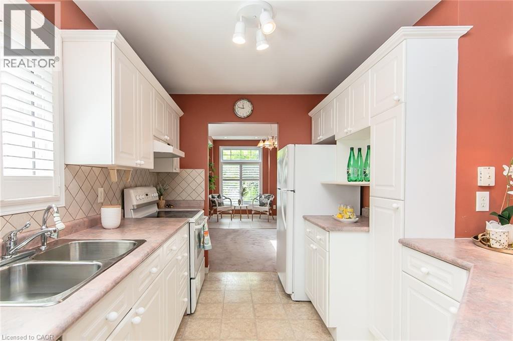 535 Eastbridge Boulevard, Waterloo, Ontario  N2K 3Z7 - Photo 11 - 40772538