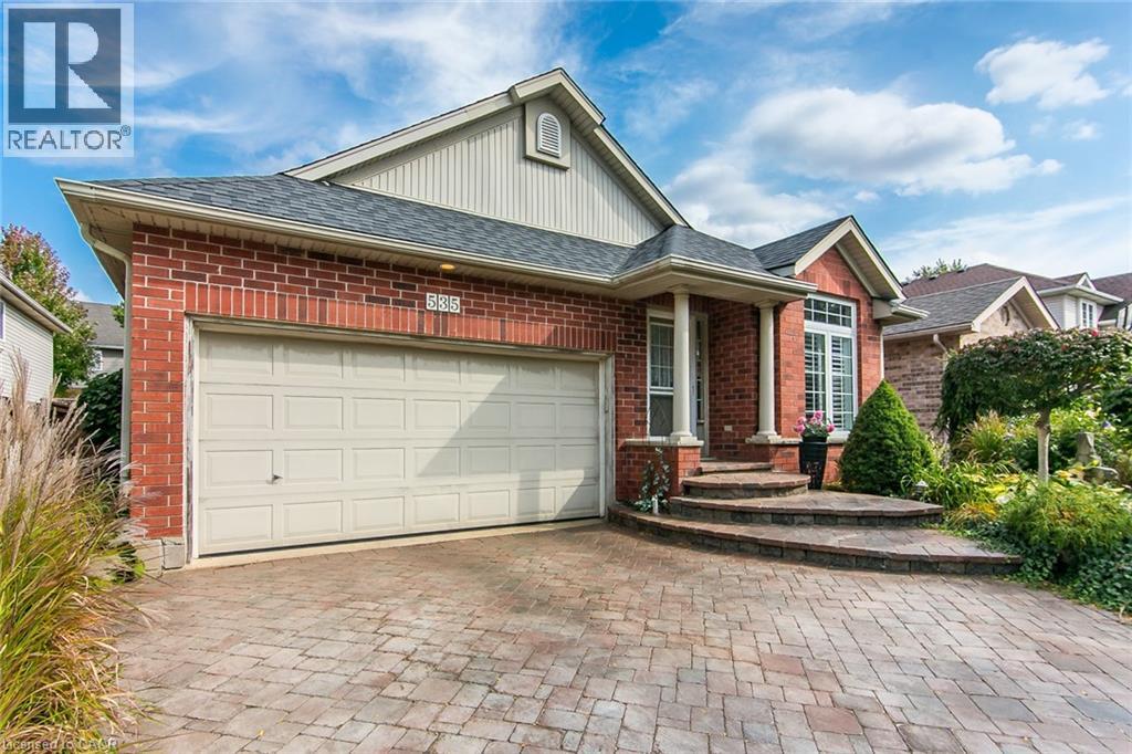 535 Eastbridge Boulevard, Waterloo, Ontario  N2K 3Z7 - Photo 2 - 40772538