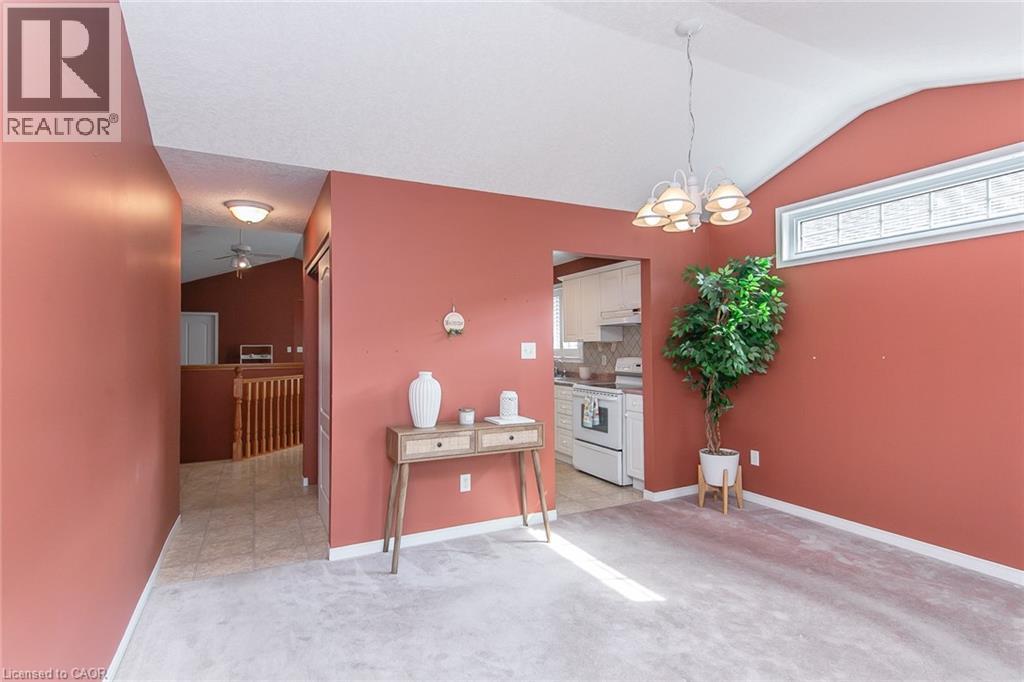 535 Eastbridge Boulevard, Waterloo, Ontario  N2K 3Z7 - Photo 7 - 40772538