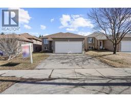8 BRADLEY Lane, Brantford, Ontario
