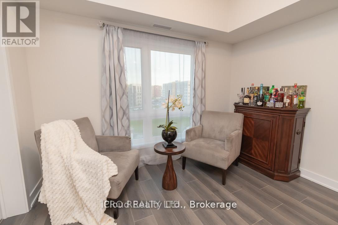 401 - 4 Spice Way, Barrie, Ontario  L9J 0M2 - Photo 8 - S12372145