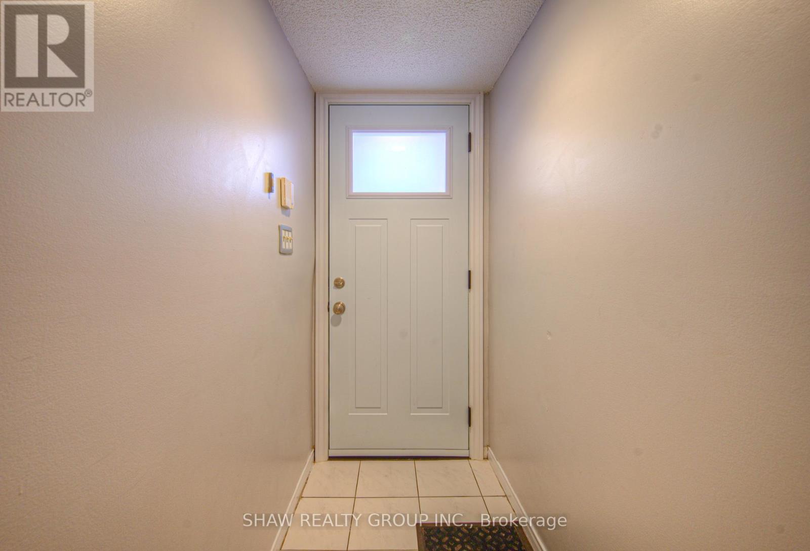 502 - 895 Maple Avenue, Burlington, Ontario  L7S 2N7 - Photo 7 - W12421010