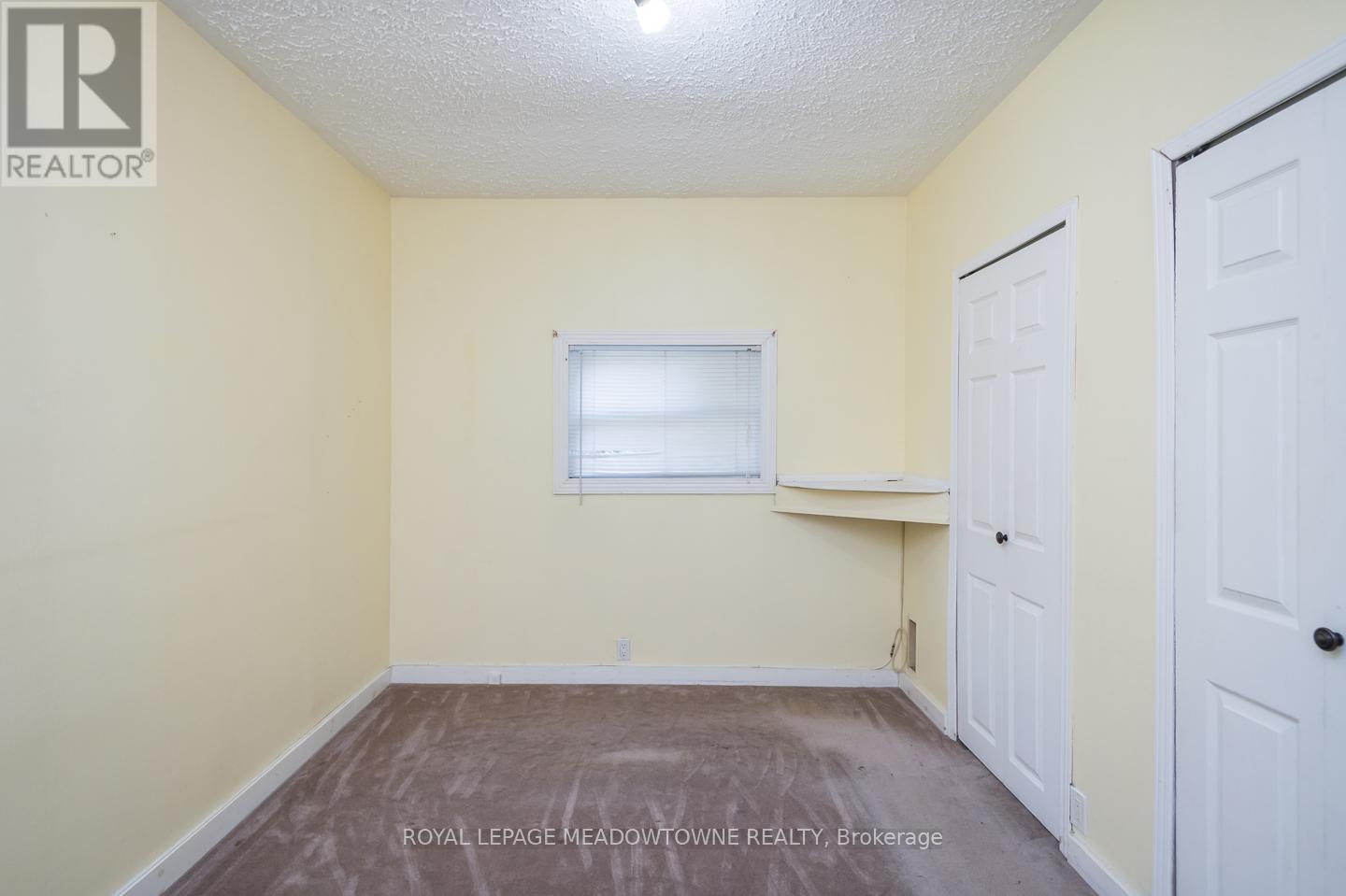 99 Commercial Street, Milton, Ontario  L9T 2J1 - Photo 15 - W12421021