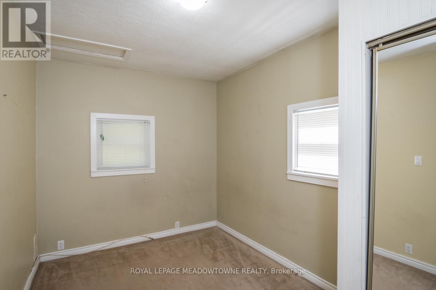 99 Commercial Street, Milton, Ontario  L9T 2J1 - Photo 18 - W12421021