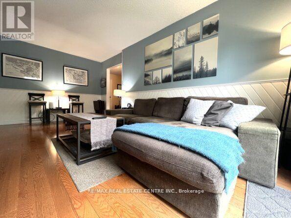 3018 Kilbride Court, Mississauga, Ontario  L5N 3C5 - Photo 14 - W12421030