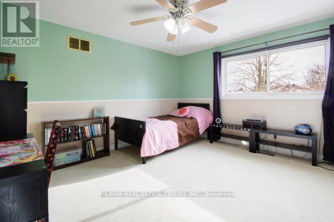 3018 Kilbride Court, Mississauga, Ontario  L5N 3C5 - Photo 22 - W12421030