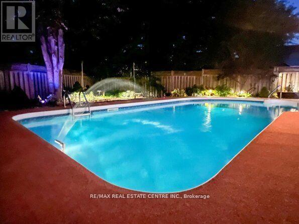 3018 Kilbride Court, Mississauga, Ontario  L5N 3C5 - Photo 32 - W12421030