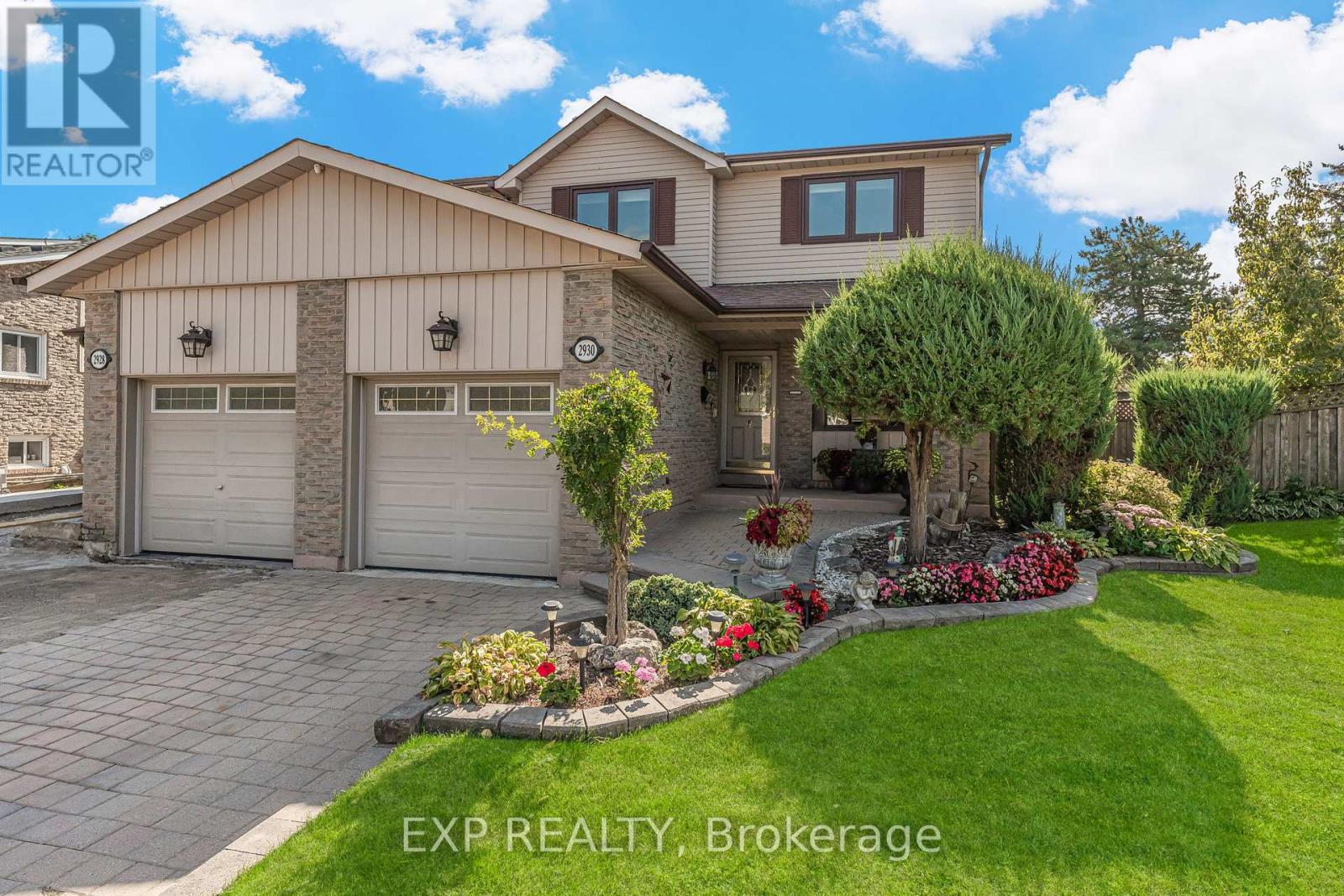 2930 Oslo Crescent, Mississauga, Ontario  L5N 1Z9 - Photo 1 - W12421049