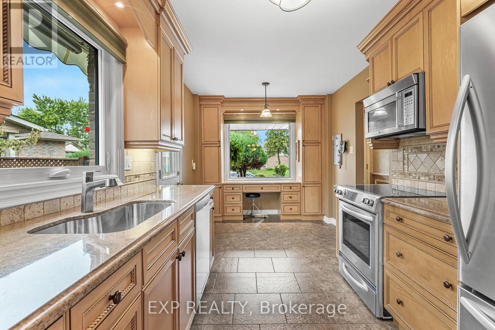 2930 Oslo Crescent, Mississauga, Ontario  L5N 1Z9 - Photo 16 - W12421049