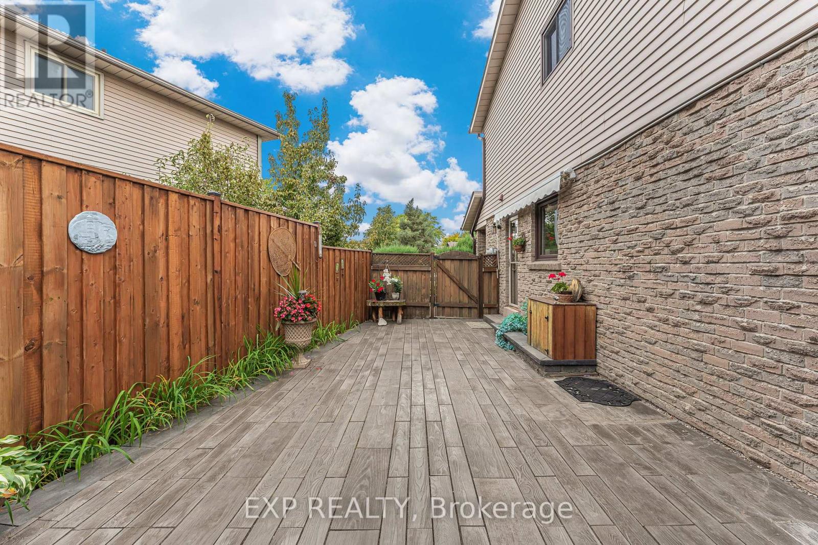 2930 Oslo Crescent, Mississauga, Ontario  L5N 1Z9 - Photo 41 - W12421049