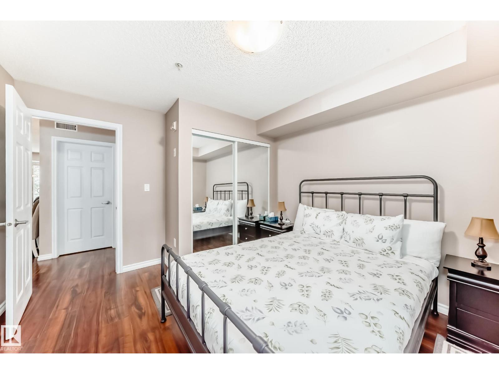 #104 10118 106 Av Nw, Edmonton, Alberta  T5H 0B8 - Photo 14 - E4459045