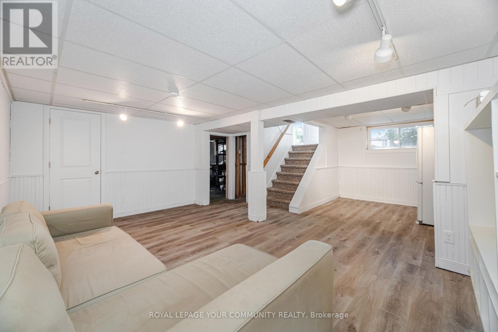 1286 Kipling Avenue, Toronto, Ontario  M9B 3N5 - Photo 17 - W12421073