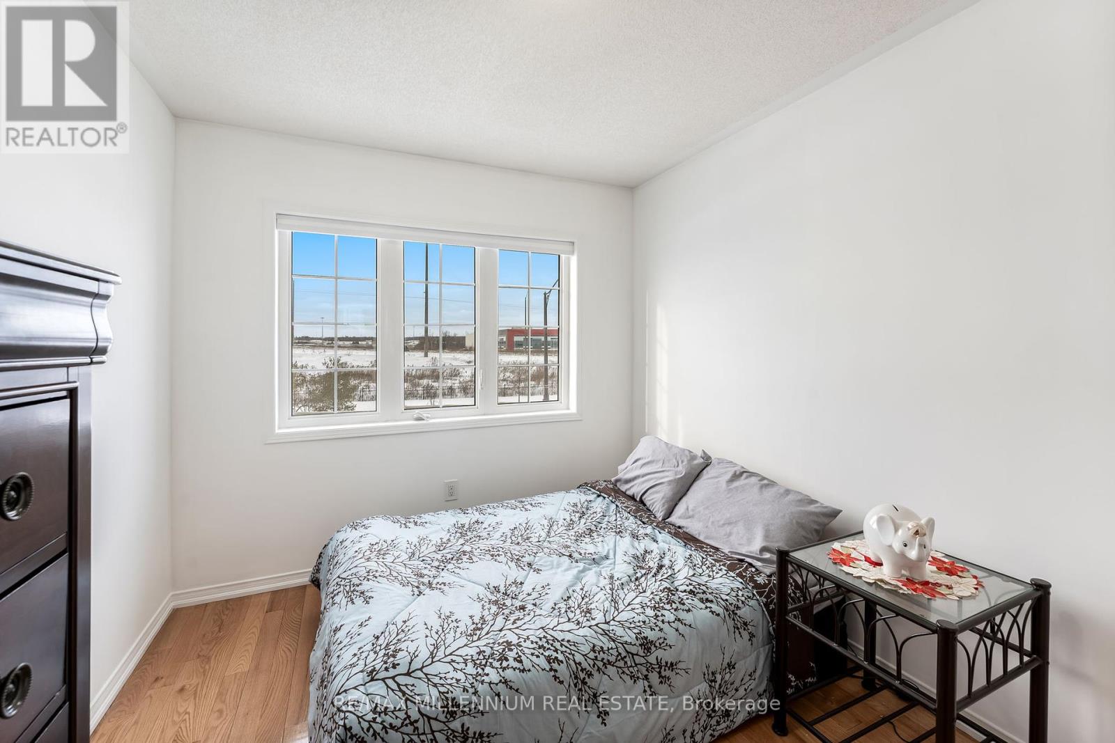 70 Sussexvale Drive, Brampton, Ontario  L6R 3R4 - Photo 35 - W12421078
