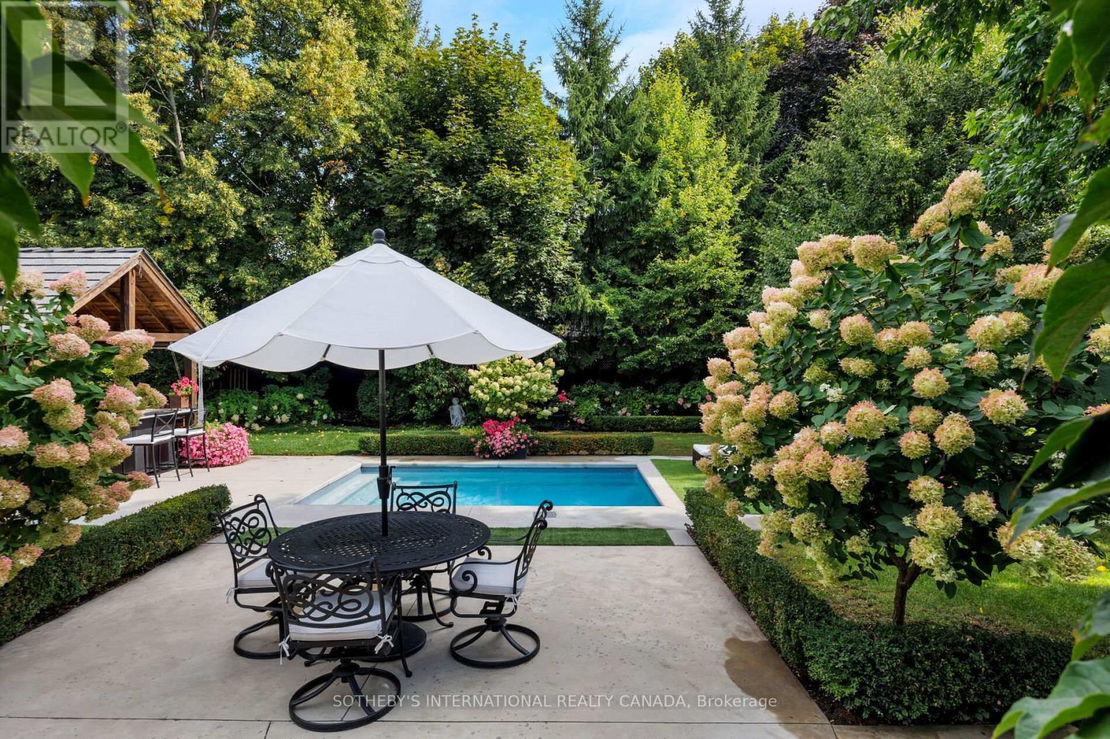 797 Clarkson Road S, Mississauga (Clarkson), Ontario  L5J 2V2 - Photo 21 - W12421101