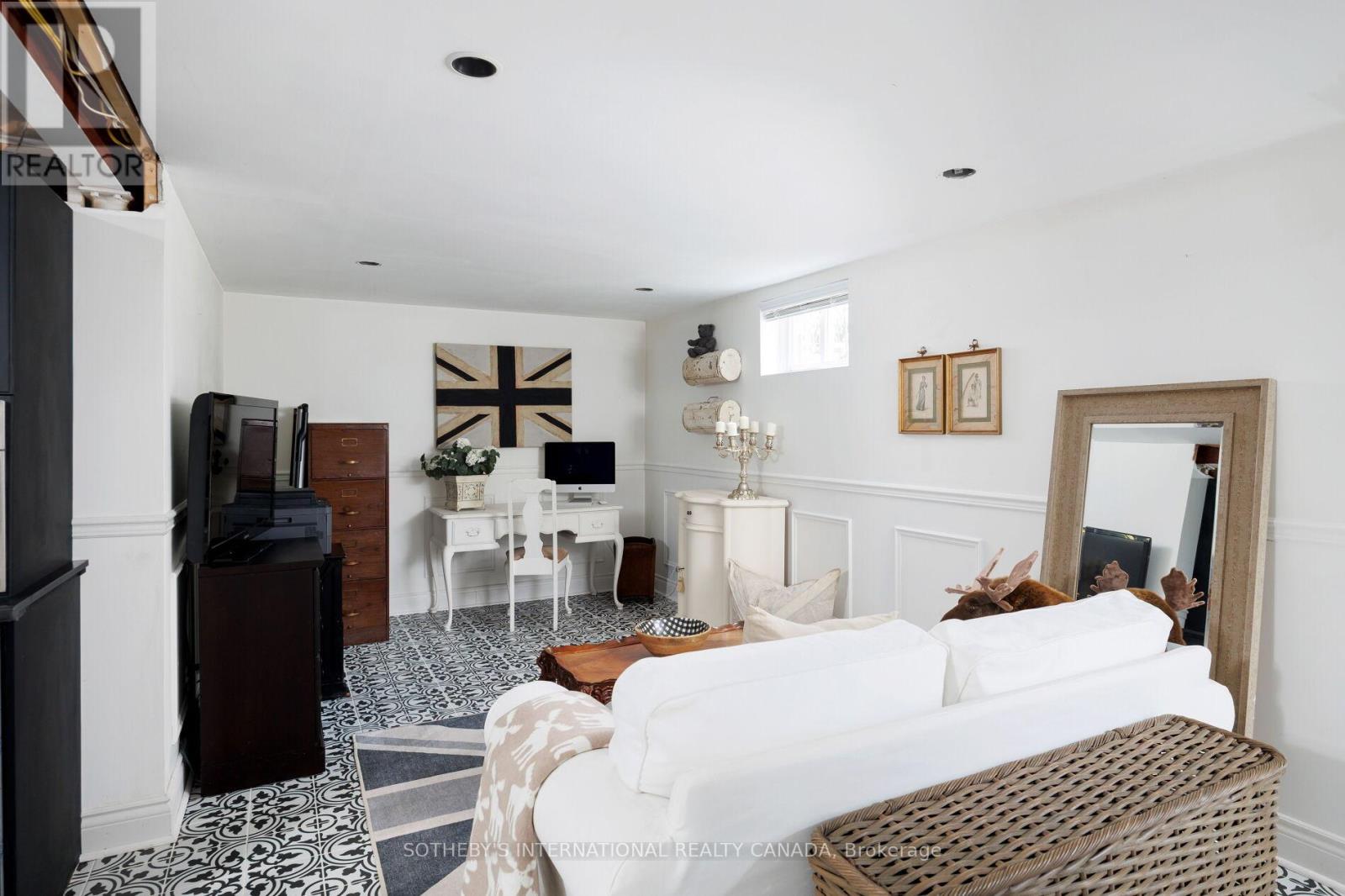 797 Clarkson Road S, Mississauga (Clarkson), Ontario  L5J 2V2 - Photo 41 - W12421101