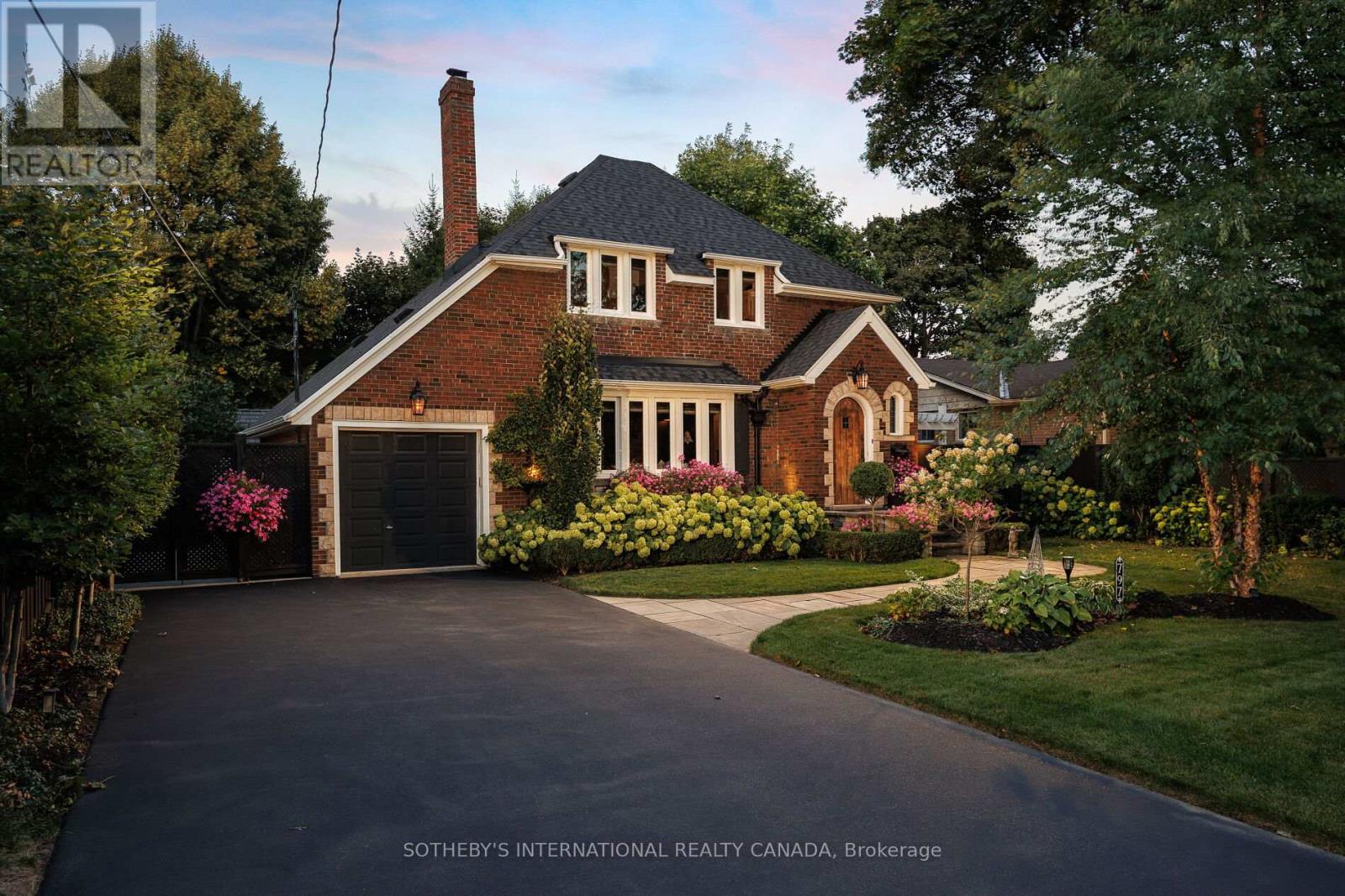 797 Clarkson Road S, Mississauga (Clarkson), Ontario  L5J 2V2 - Photo 50 - W12421101