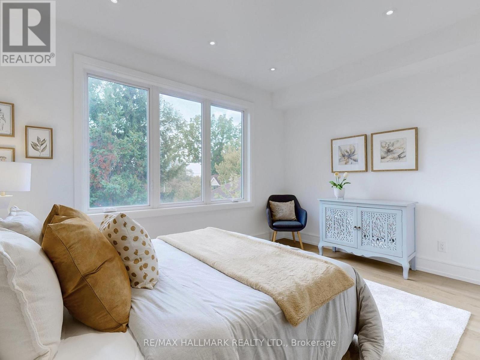 5 Wadsworth Boulevard, Toronto, Ontario  M9N 2G3 - Photo 16 - W12421133