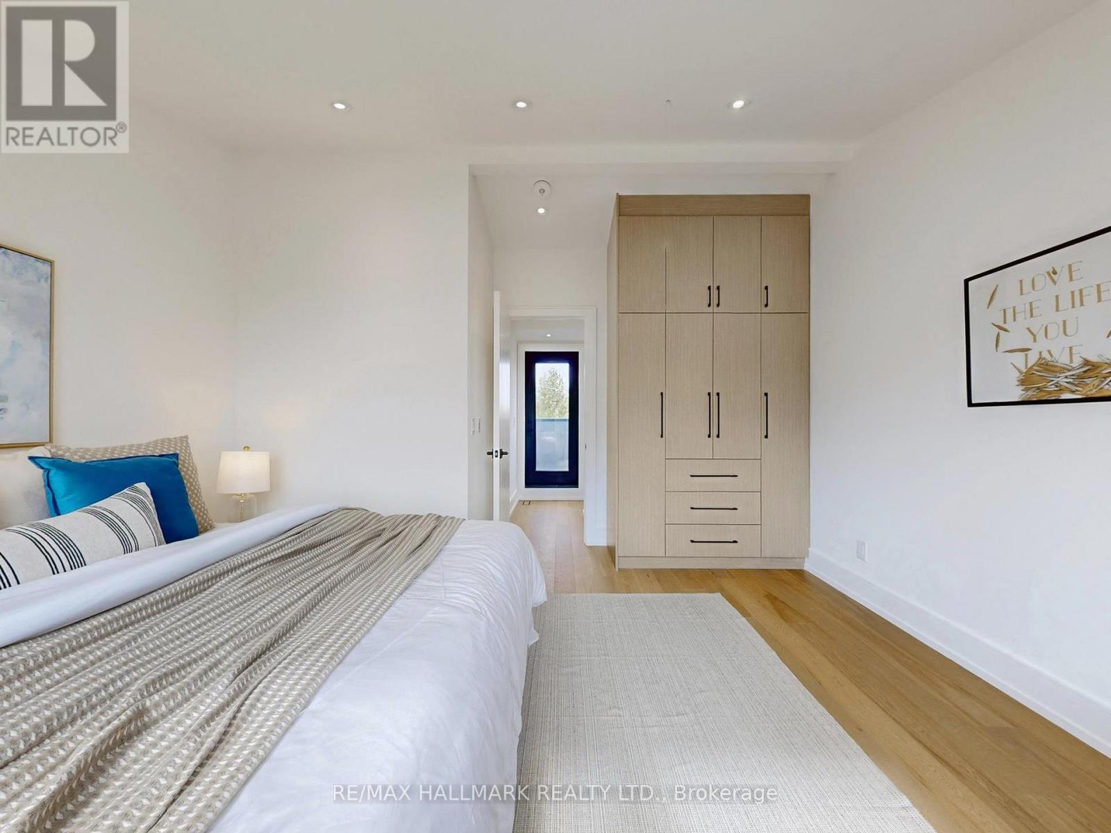 5 Wadsworth Boulevard, Toronto, Ontario  M9N 2G3 - Photo 22 - W12421133
