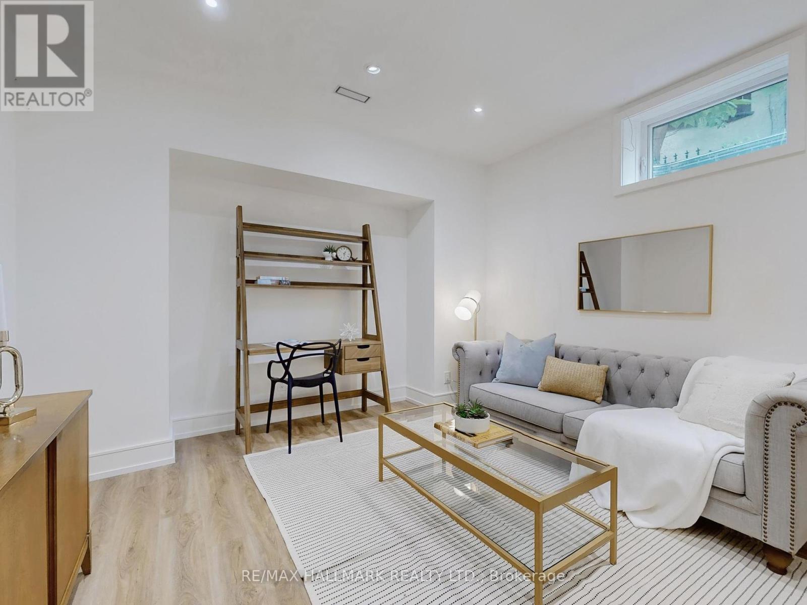 5 Wadsworth Boulevard, Toronto, Ontario  M9N 2G3 - Photo 24 - W12421133