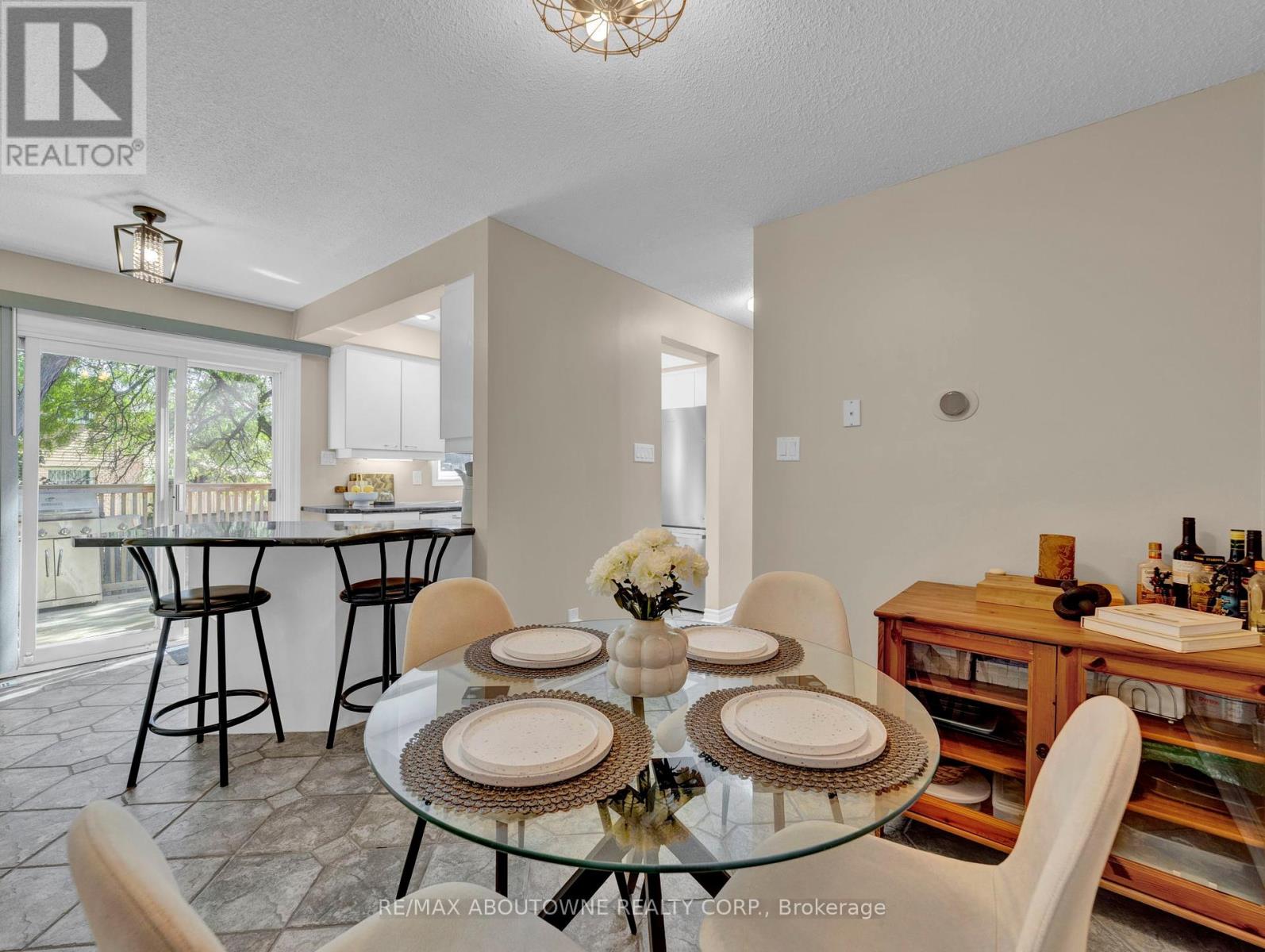 3 - 371 Bronte Street S, Milton, Ontario  L9T 3K5 - Photo 14 - W12421159