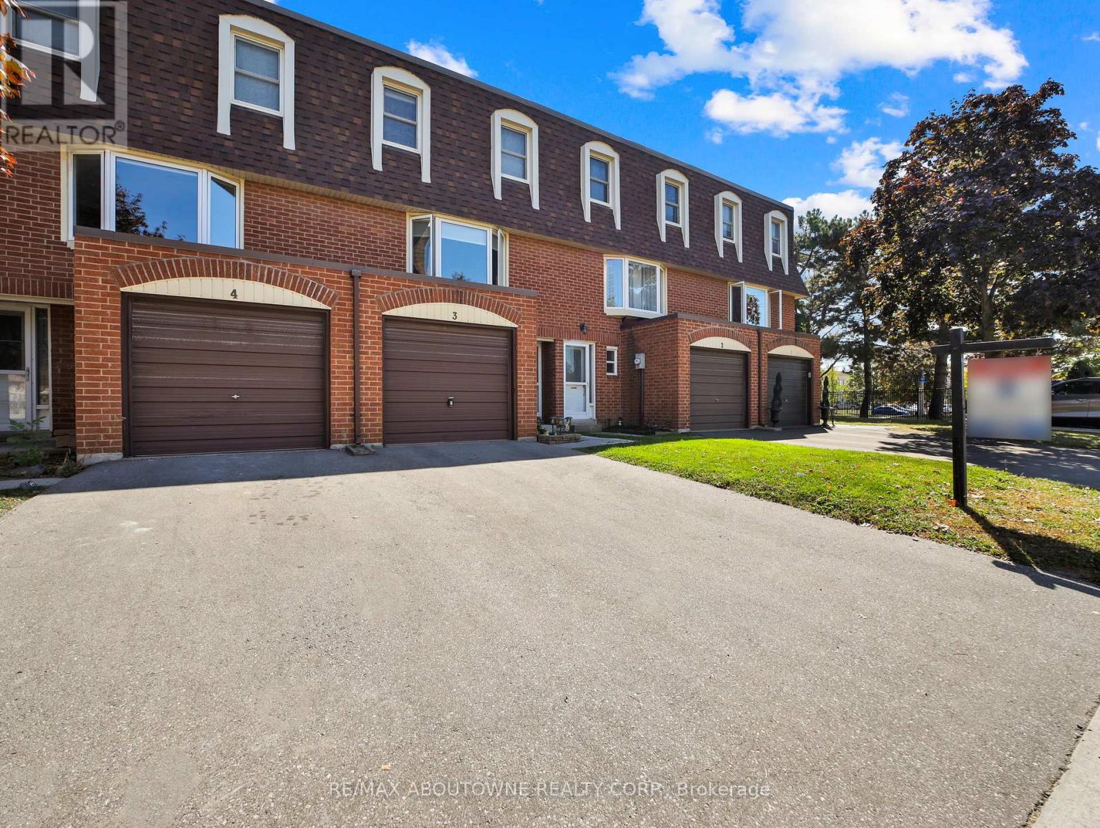 3 - 371 Bronte Street S, Milton, Ontario  L9T 3K5 - Photo 5 - W12421159
