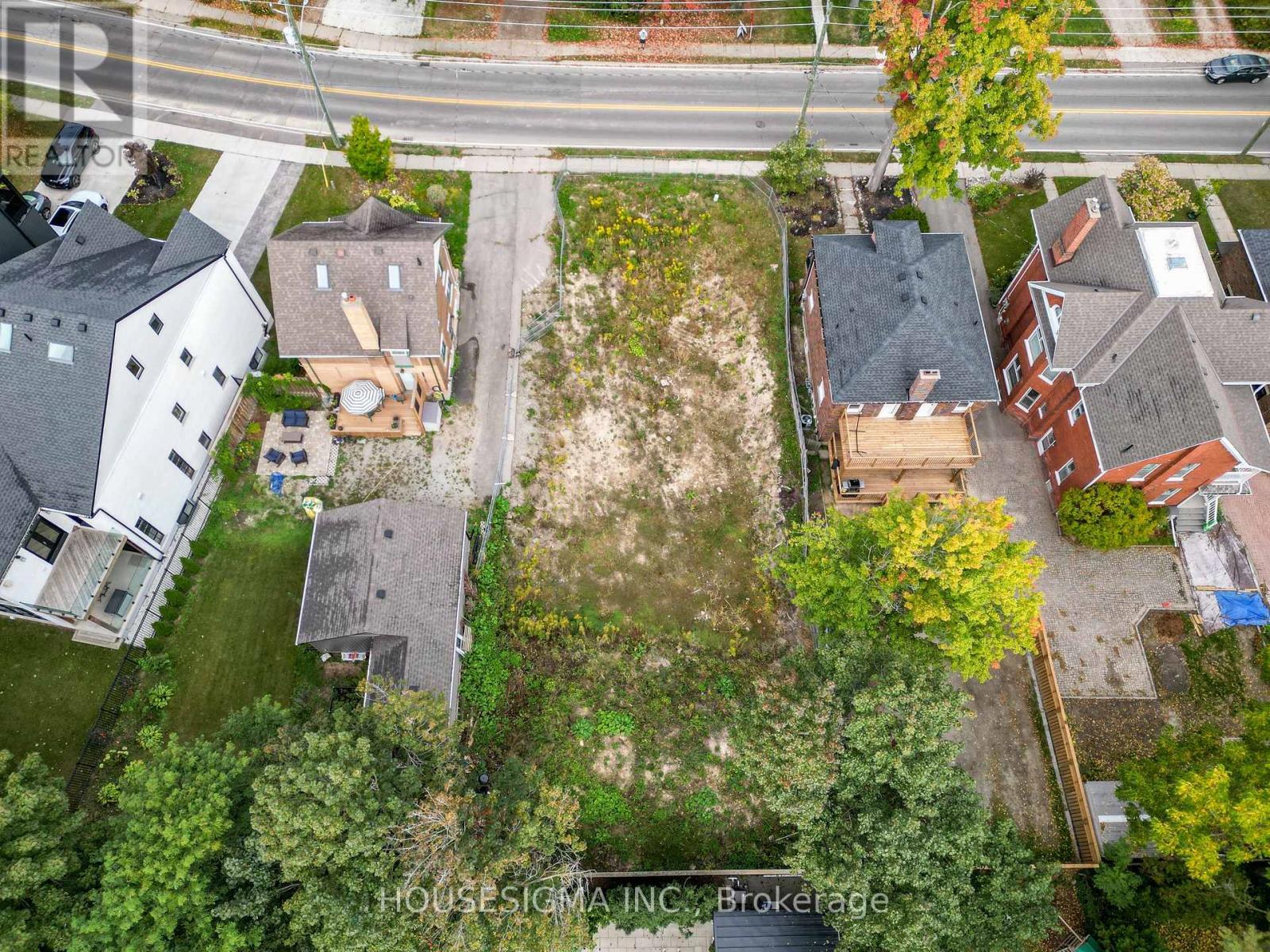 89a William Street W, Waterloo, Ontario  N2L 1J6 - Photo 11 - X12421018