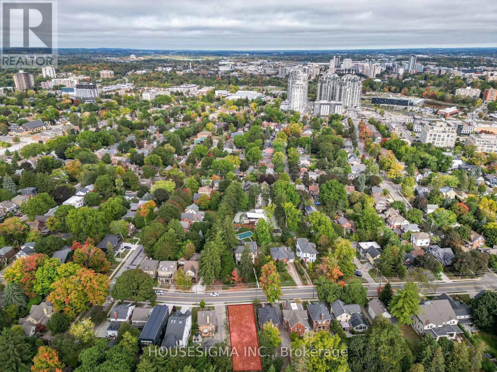 89a William Street W, Waterloo, Ontario  N2L 1J6 - Photo 4 - X12421018