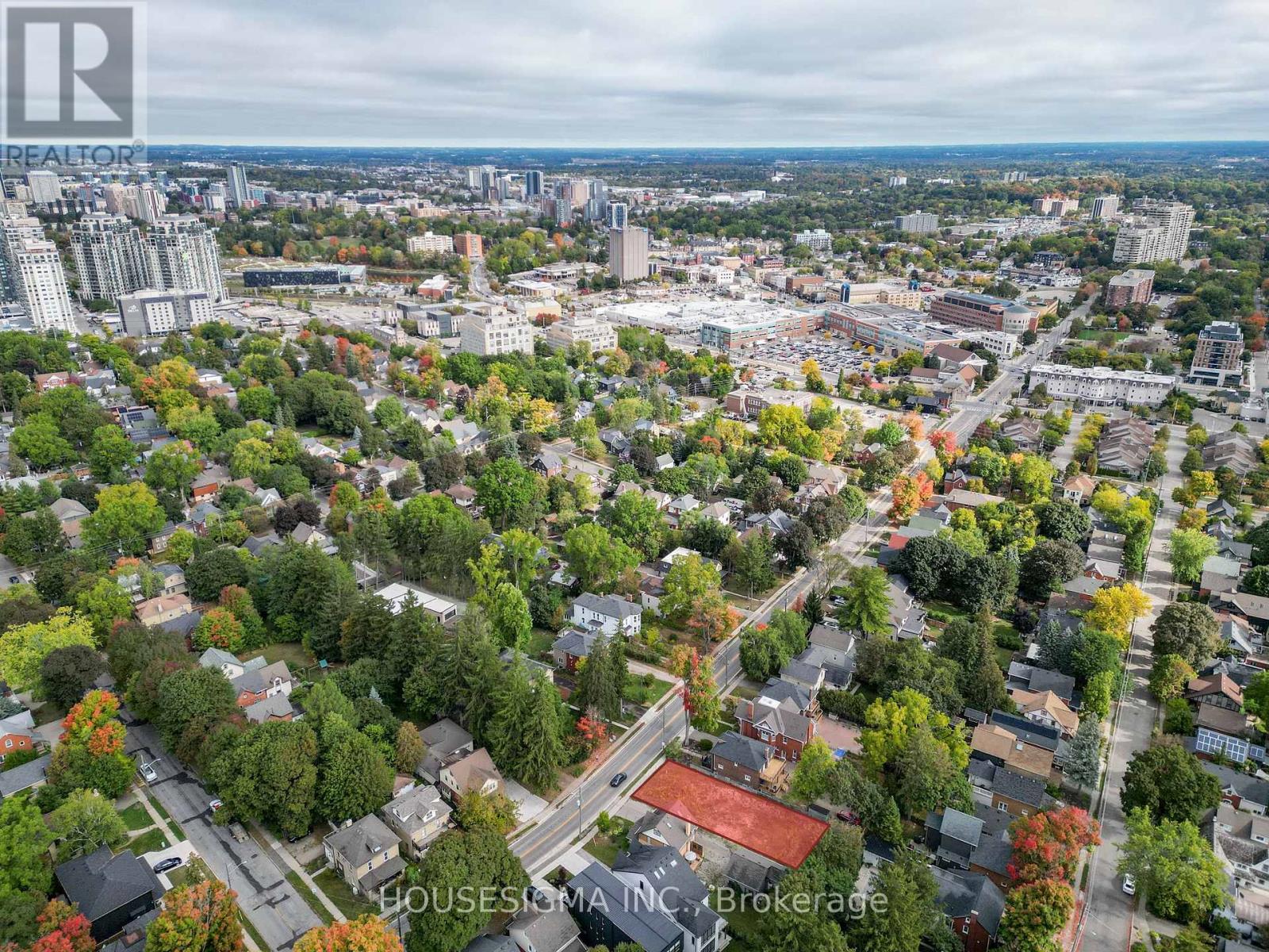 89a William Street W, Waterloo, Ontario  N2L 1J6 - Photo 5 - X12421018