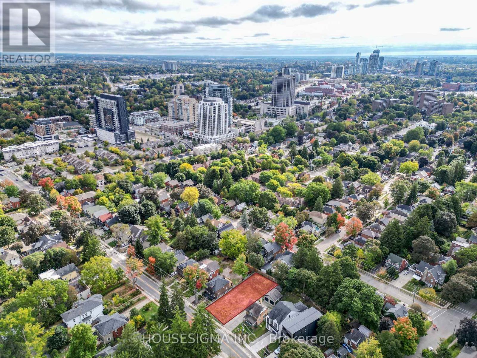 89a William Street W, Waterloo, Ontario  N2L 1J6 - Photo 7 - X12421018