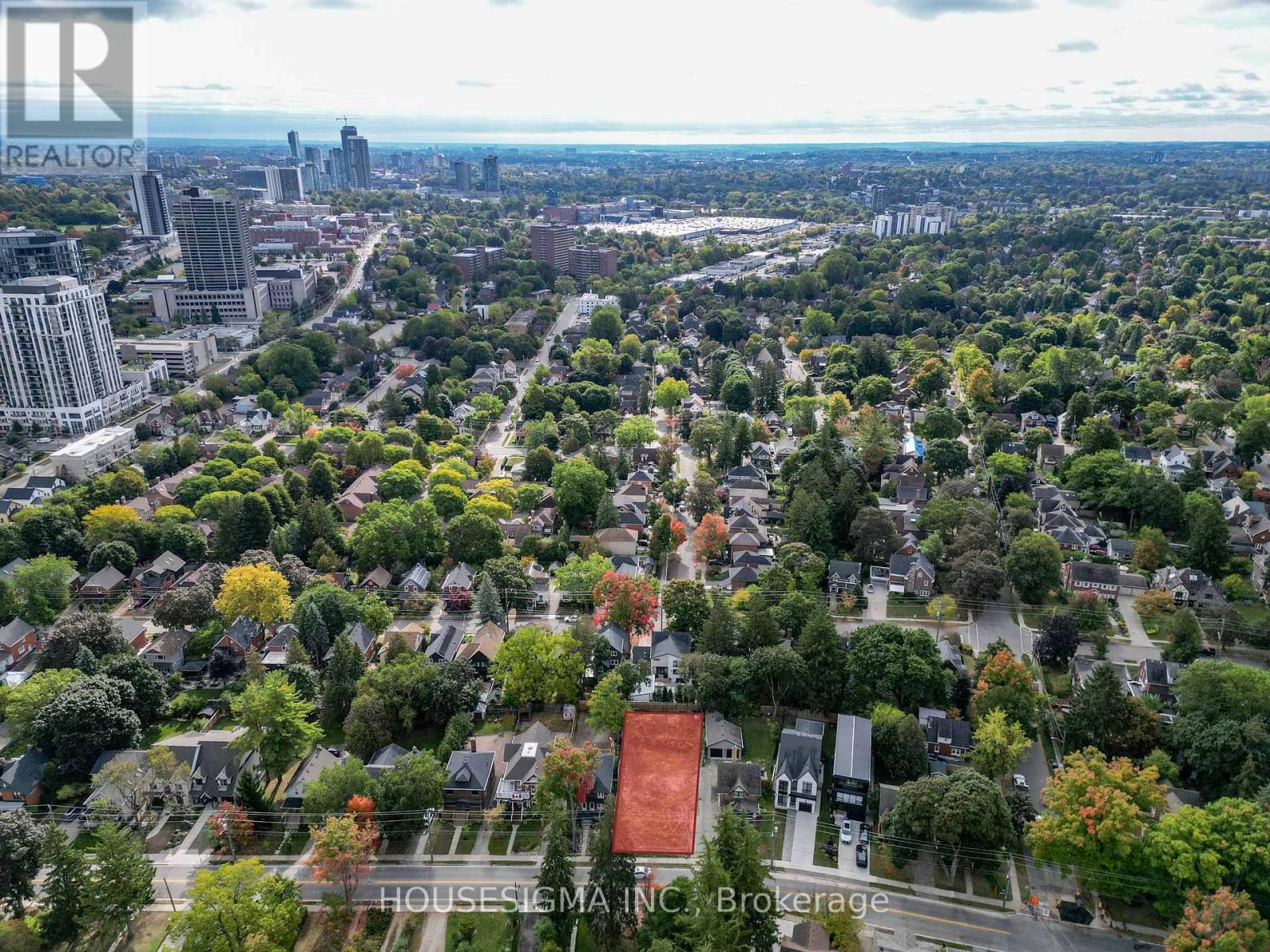 89a William Street W, Waterloo, Ontario  N2L 1J6 - Photo 8 - X12421018