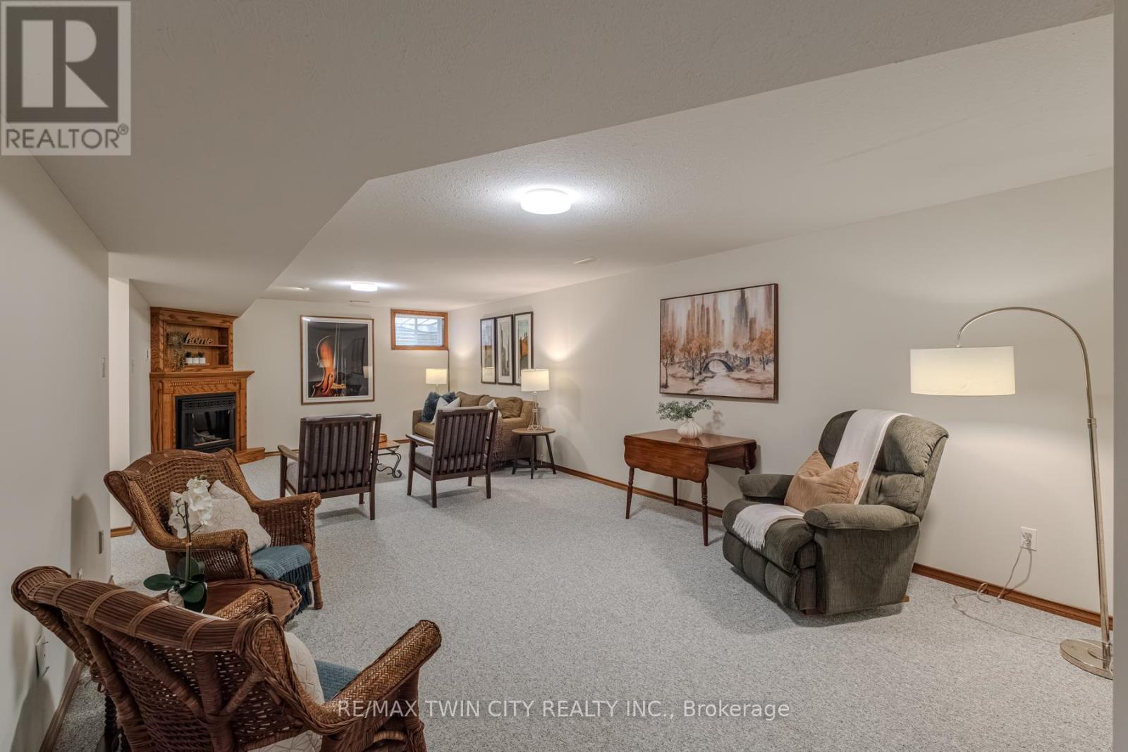 36 - 19 Hanlon Place, Brant, Ontario  N3L 4E8 - Photo 31 - X12421022